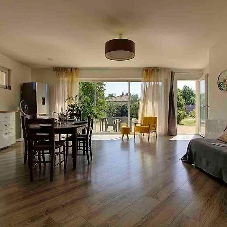 Gite L'Entraxe Tres Lumineux Au Coeur De Saint Didier 外观 照片